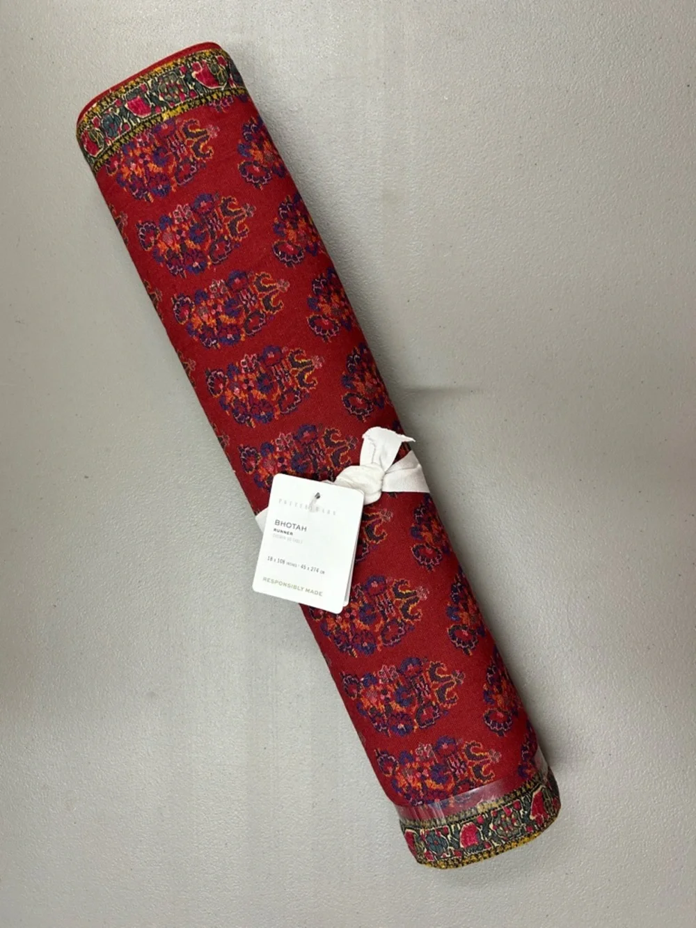 Pottery Barn Bhotah Print Cotton / Linen Blend Table Runner Dining Decor Red NWT